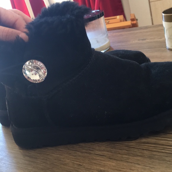 Uggs short black with Swarovski crystals - Picture 2 of 3